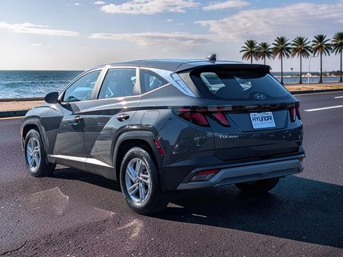 Certified 2026 Hyundai Tucson SE FWD image 7