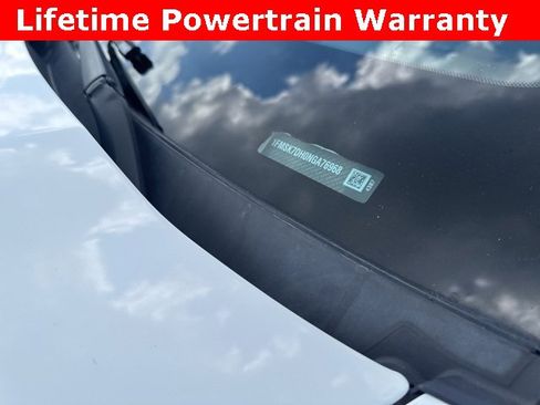 Used 2022 Ford Explorer XLT w/ Equipment Group 202A image 12