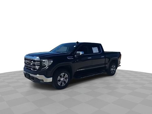 Used 2023 GMC Sierra 1500 SLT w/ X31 Off-Road Package image 4