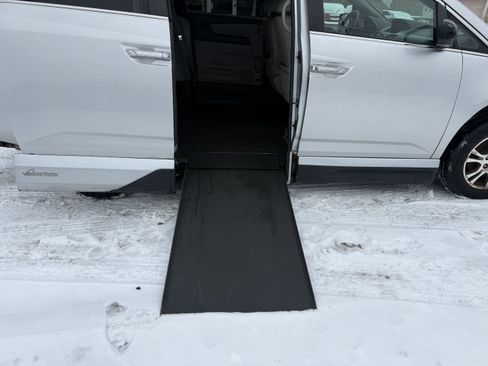 Used 2011 Honda Odyssey EX-L image 31