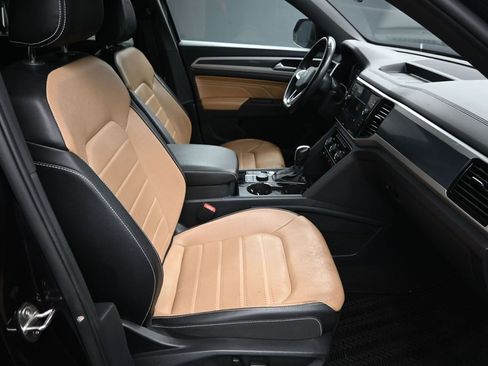 Used 2022 Volkswagen Atlas Cross Sport SEL Premium R-Line AWD/4WD image 40