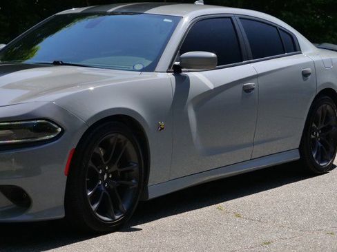Used 2020 Dodge Charger Scat Pack RWD image 44