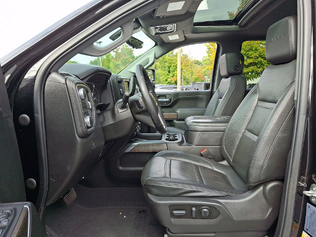 Used 2022 GMC Sierra 2500 Denali w/ Denali Black Diamond Edition AWD/4WD image 13