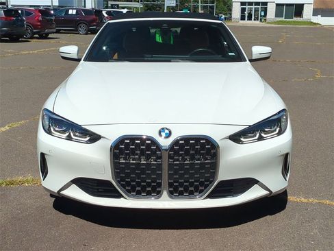 Used 2024 BMW 430i Convertible image 9