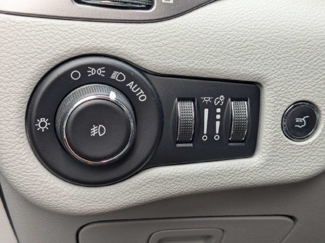 Used 2020 Jeep Cherokee Limited w/ Technology Group AWD/4WD image 26