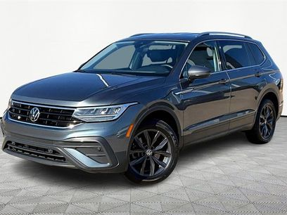 Used 2024 Volkswagen Tiguan SE