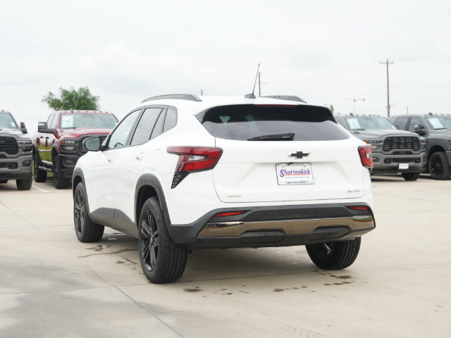 Used 2025 Chevrolet Trax ACTIV w/ Sunroof Package FWD image 9
