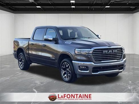 Used 2026 RAM 1500 Laramie AWD/4WD image 7