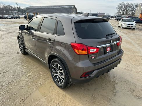 Used 2018 Mitsubishi Outlander Sport ES FWD image 7