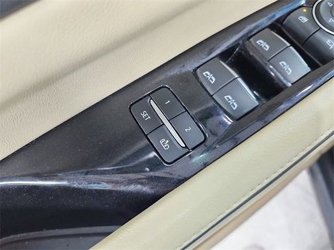 Used 2021 Cadillac Escalade ESV Premium Luxury w/ Performance Package image 21