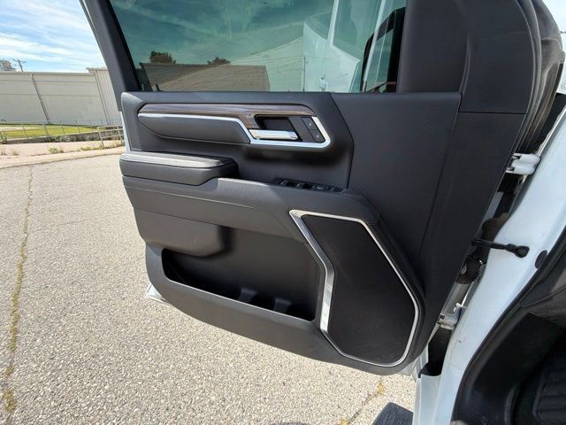 Used 2025 Chevrolet Silverado 2500 LT AWD/4WD image 10