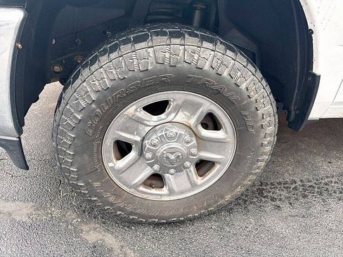 Used 2022 RAM 2500 Tradesman w/ Chrome Appearance Group image 14