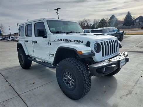 Used 2022 Jeep Wrangler Unlimited Rubicon w/ Trailer Tow Package image 2