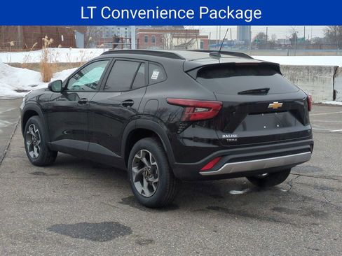 New 2026 Chevrolet Trax LT w/ Driver Confidence Package image 5