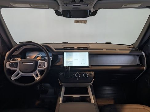 New 2025 Land Rover Defender 110 S image 13