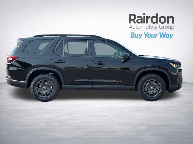 Certified 2026 Honda Pilot TrailSport image 8