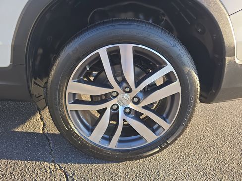 Used 2016 Honda Pilot Touring image 31