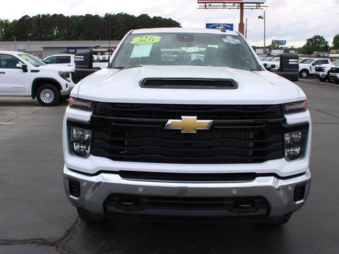 Used 2025 Chevrolet Silverado 2500 W/T w/ WT/CX Safety Package AWD/4WD image 14