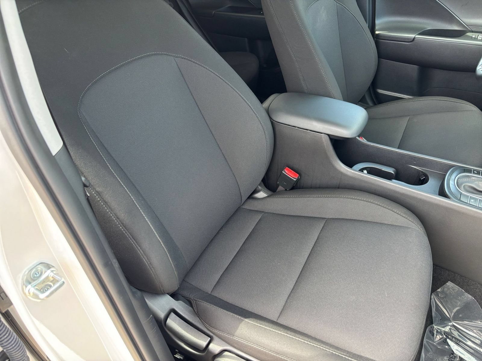 Used 2026 Hyundai Kona SEL Sport FWD image 36