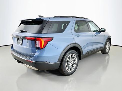 New 2026 Ford Explorer Active image 7