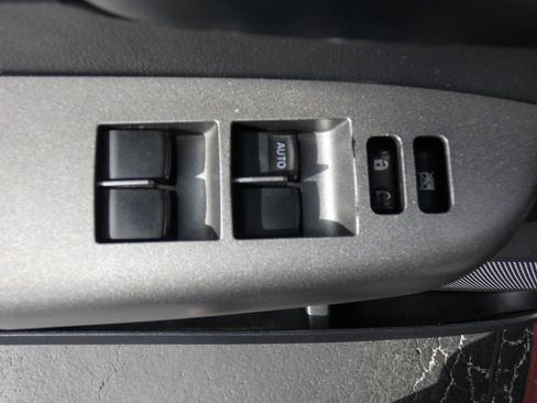 Used 2010 Toyota Tundra 4x4 Double Cab image 22