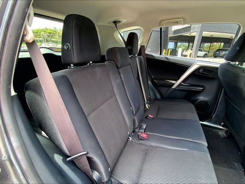 Used 2015 Toyota RAV4 LE AWD/4WD image 26