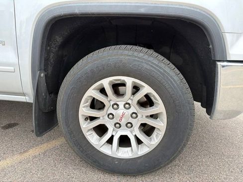 Used 2015 GMC Sierra 1500 SLE w/ SLE Value Package AWD/4WD image 7