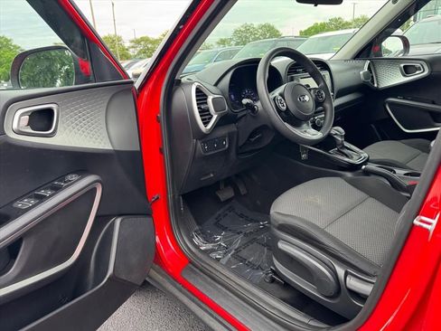 Certified 2020 Kia Soul LX FWD image 13