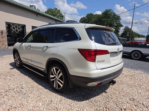Used 2017 Honda Pilot Elite image 4