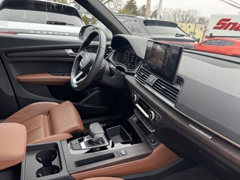Used 2023 Audi Q5 e Premium Plus w/ Premium Plus Package image 28