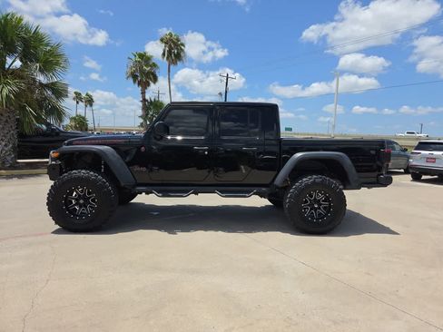 Used 2020 Jeep Gladiator Rubicon w/ LED Lighting Group AWD/4WD image 11