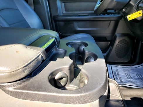 Used 2018 RAM 3500 Tradesman w/ Chrome Appearance Group image 36