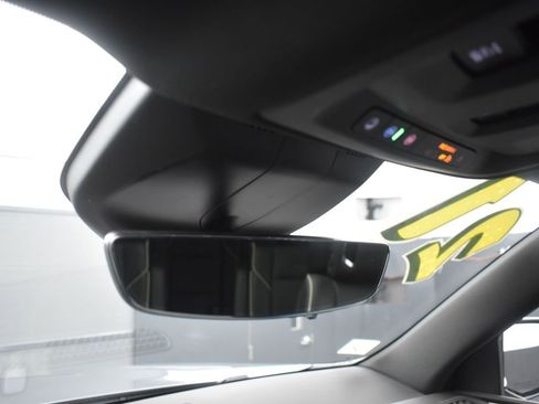 Used 2021 Cadillac Escalade Premium Luxury w/ LPO, Illumination Package image 23