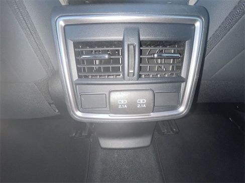 Used 2021 Subaru Forester Premium image 21