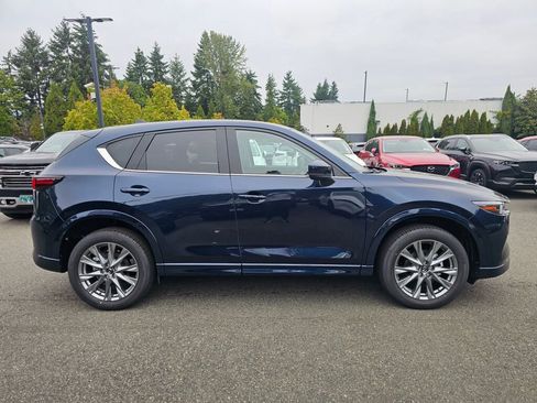 New 2025 MAZDA CX-5 AWD 2.5 S w/ Premium Plus Pkg image 4