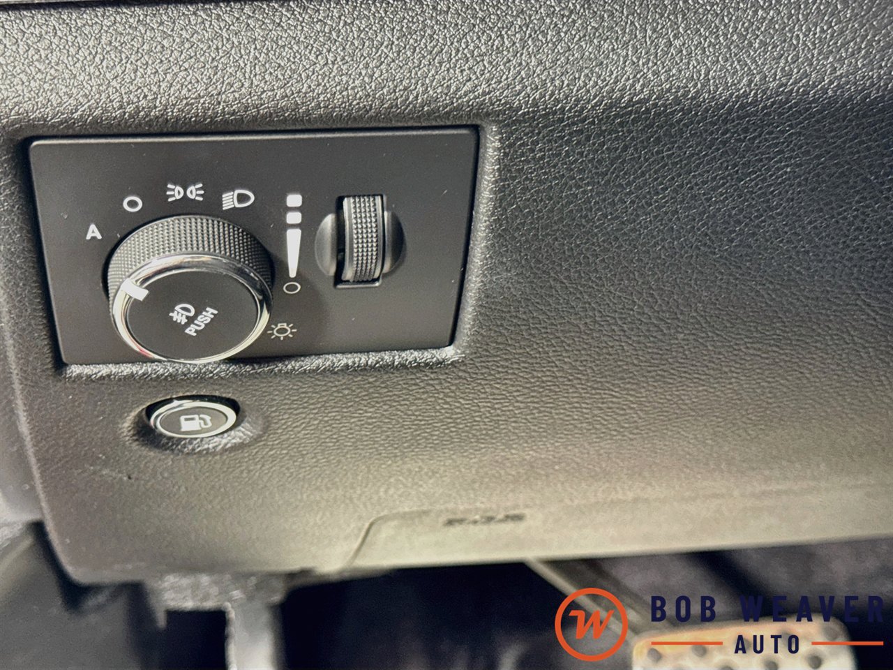 Used 2016 Jeep Grand Cherokee High Altitude AWD/4WD image 12