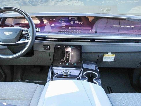New 2026 Cadillac Escalade IQ Luxury 1 image 14