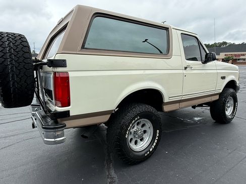 Used 1993 Ford Bronco Eddie Bauer image 29