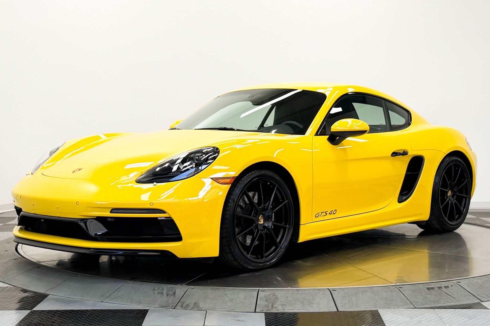Used 2023 Porsche 718 Cayman GTS RWD image 5