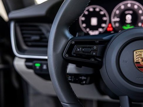 Certified 2025 Porsche 911 Carrera GTS image 36