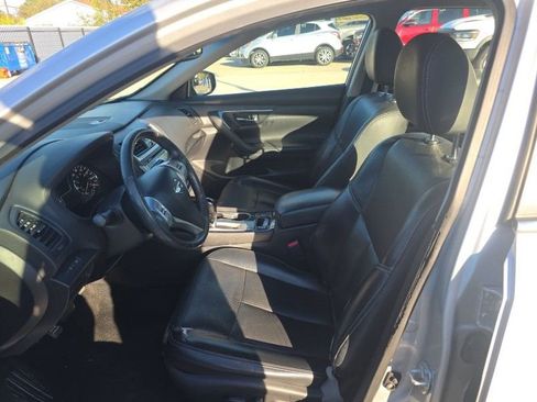Used 2017 Nissan Altima 2.5 SL image 23