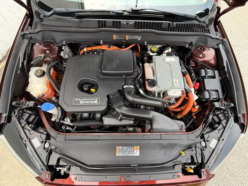 Used 2016 Ford Fusion Energi SE image 23