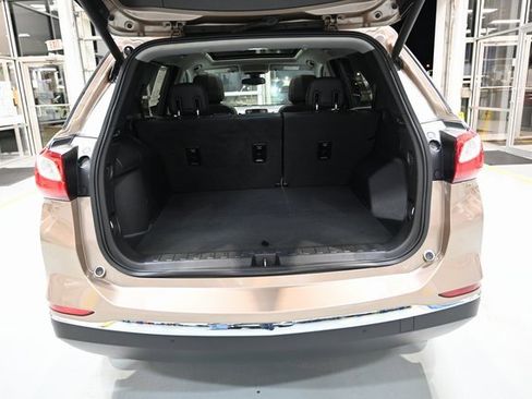 Used 2018 Chevrolet Equinox Premier image 27