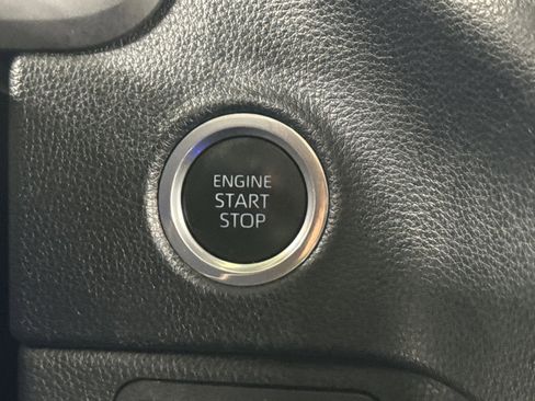 Used 2022 Toyota Tundra SR image 34