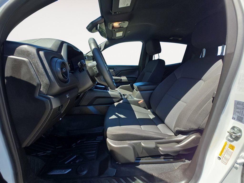 Certified 2025 Chevrolet Colorado Trail Boss AWD/4WD image 10