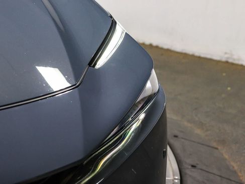 Certified 2026 Toyota Prius XLE FWD image 8
