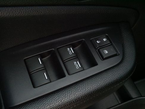 Used 2018 Honda Pilot EX-L image 19