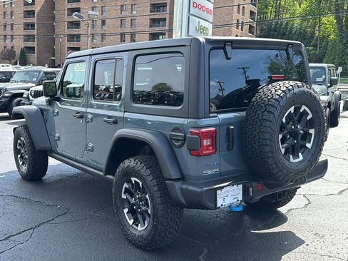 Certified 2025 Jeep Wrangler Unlimited Rubicon 4xe w/ Convenience Group AWD/4WD image 5