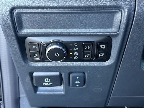 New 2025 Ford F150 Lariat w/ Equipment Group 501A Mid image 30