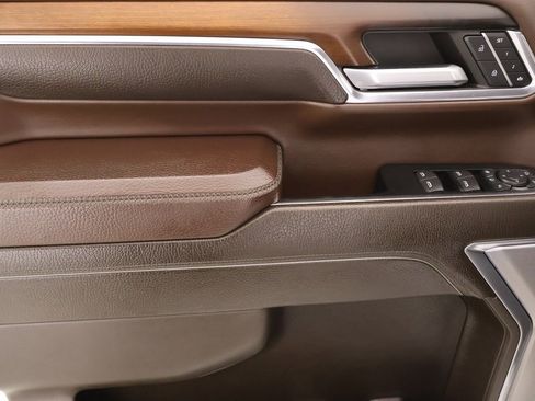 Used 2024 GMC Sierra 3500 Denali image 16